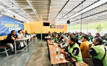 Secangkir Kopi Jadi Sarana Sinergi Polres Gresik dengan Driver Ojol di Operasi Keselamatan Semeru