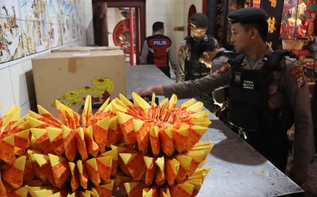 Polres Pelabuhan Tanjungperak Jamin Keamanan Umat Saat Perayaan Imlek