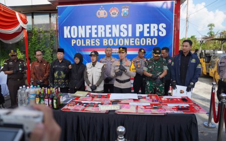 Polisi Bongkar Peredaran Sabu dan Ganja di Bojonegoro, 13 Orang Ditangkap