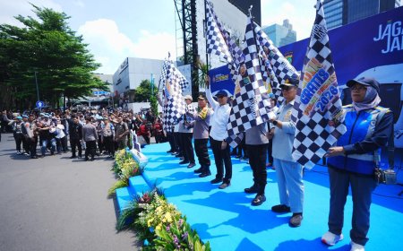 Kapolri Lepas 80 Bus Mudik Gratis, Pastikan Kesiapan Sopir Antar Masyarakat ke Tujuan   
