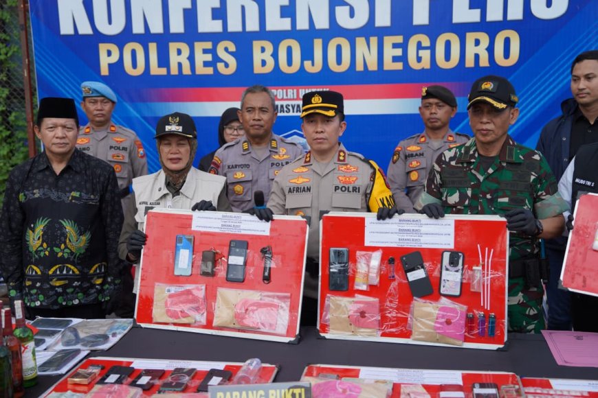 Polres Bojonegoro Ungkap Jaringan Narkoba, 13 Tersangka Diamankan