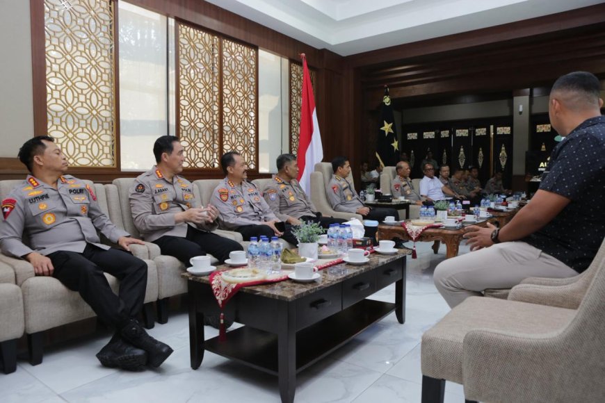 Rivalitas Sehat, Polda Jatim Satukan Persebaya dan Arema